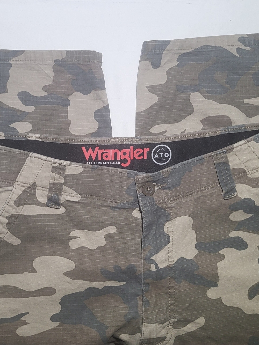 Wrangler ATG Men's Camouflage Cargo Pants